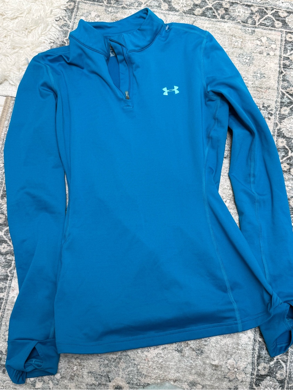 Under Armour Women’s Long-Sleeve Quarter-Zip Performance Top in Teal small